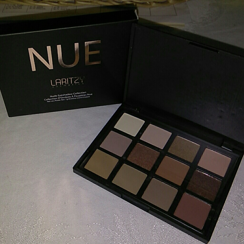 NUE Nude Eyeshadow Collection palette